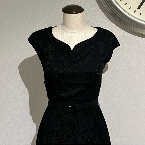 Vintage Black Asian Women's Dress Set - Picture 6 of 8